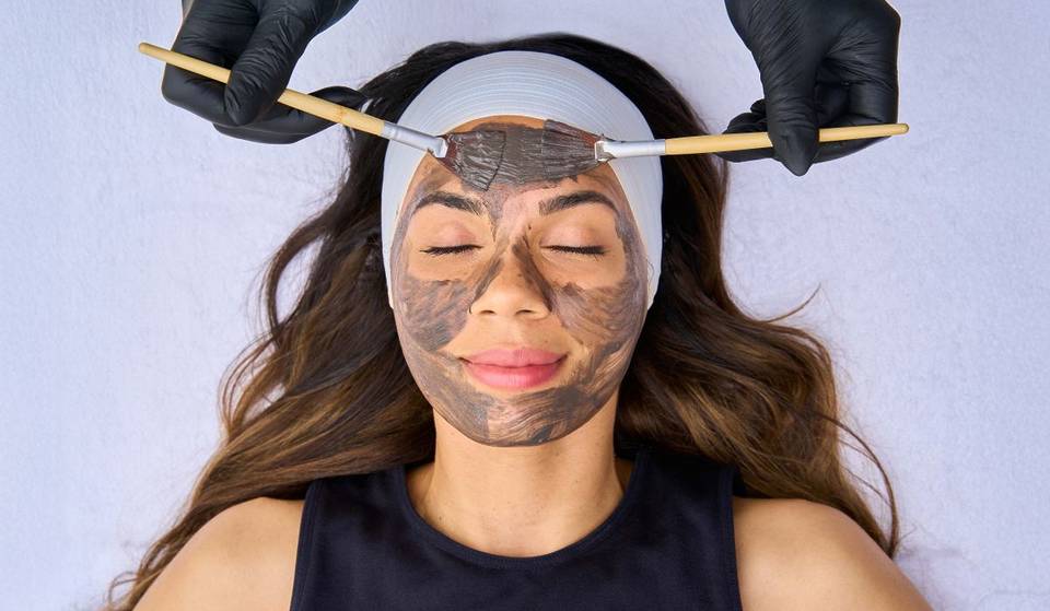 Stop Stressing, Start Glowing: How Silver Mirror’s Personalized Facials Are The Secret To Radiant 2026 Skin