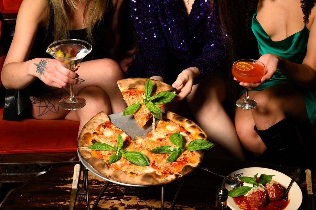 DC Pie Co. y Dom's Pizza