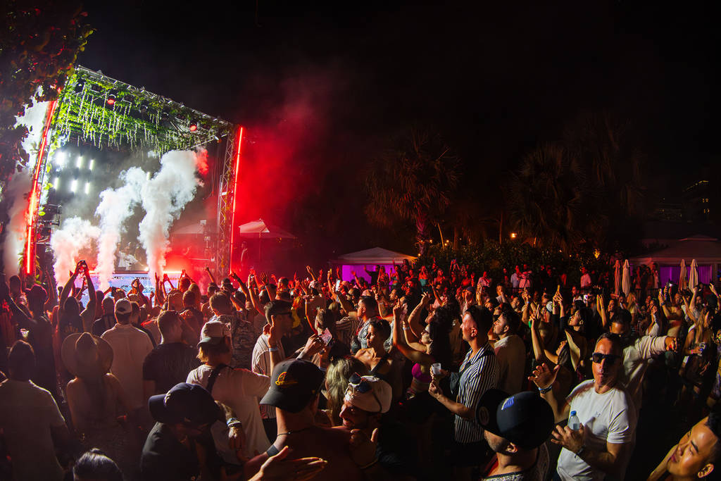 Breakaway Beach 2025