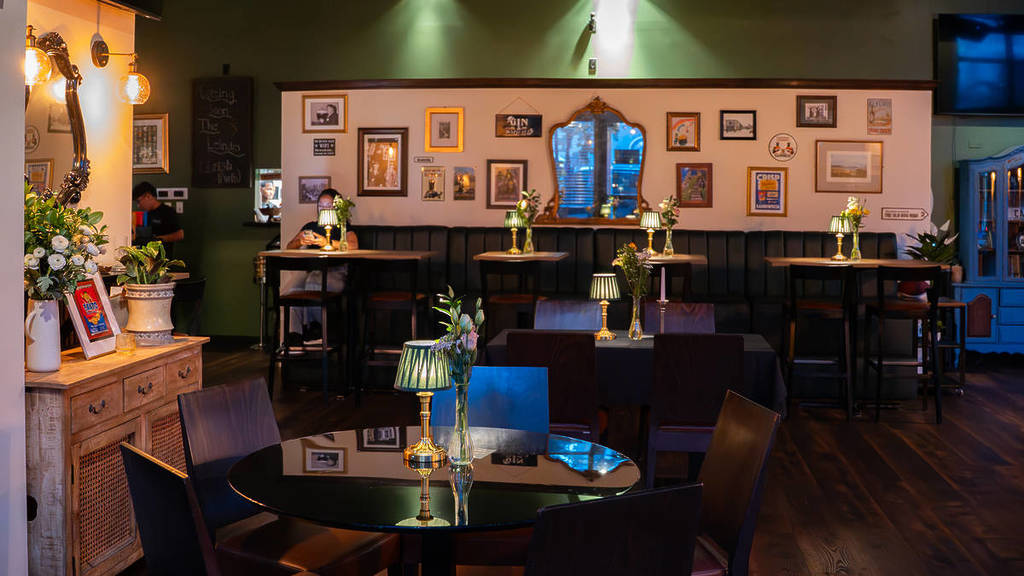 The Leinster - Interior