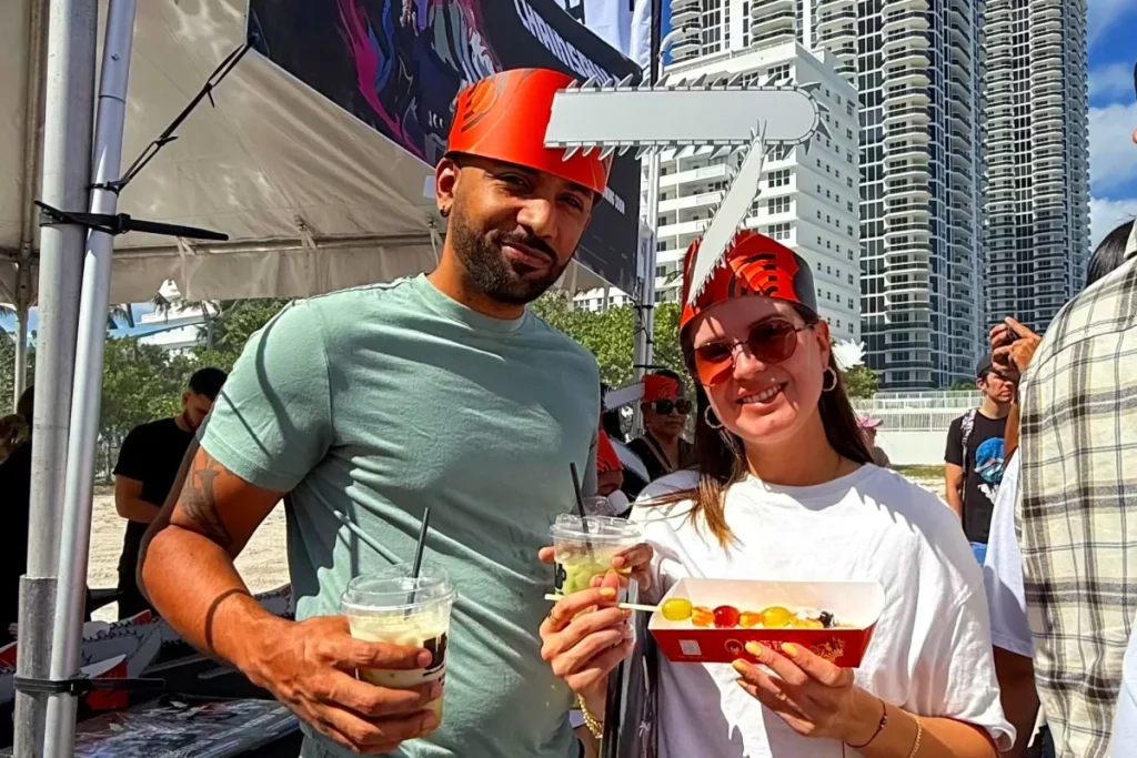 JAPAN Fes Florida attendees with food in hands