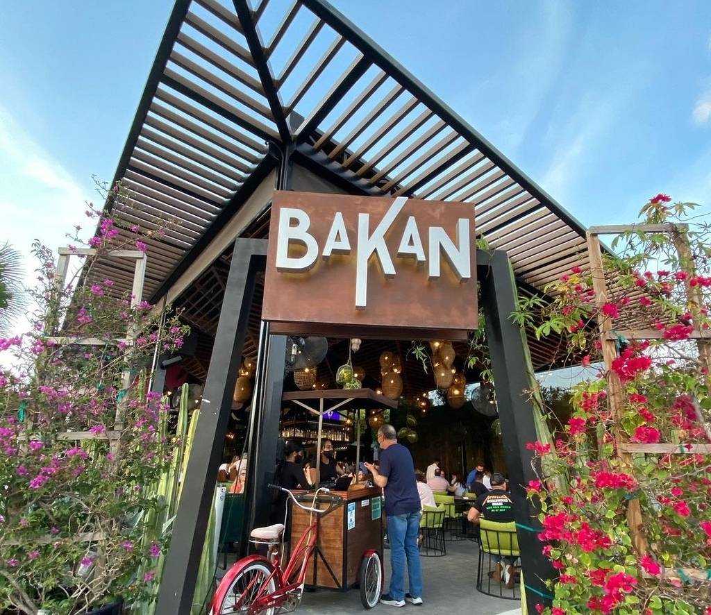 Bakan