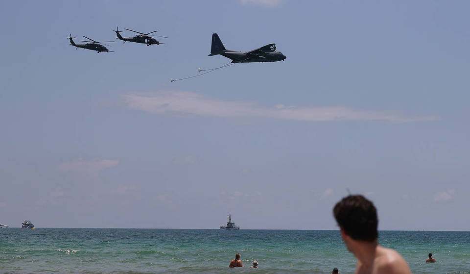 Le spectacle aérien et maritime gratuit de Miami Beach revient ce week-end du Memorial Day — avec en tête d&rsquo;affiche les Thunderbirds de l&rsquo;US Air Force