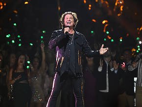 Missed Carlos Vives’ World Cup performance in South Beach? Here’s how you can see his next Miami show for free