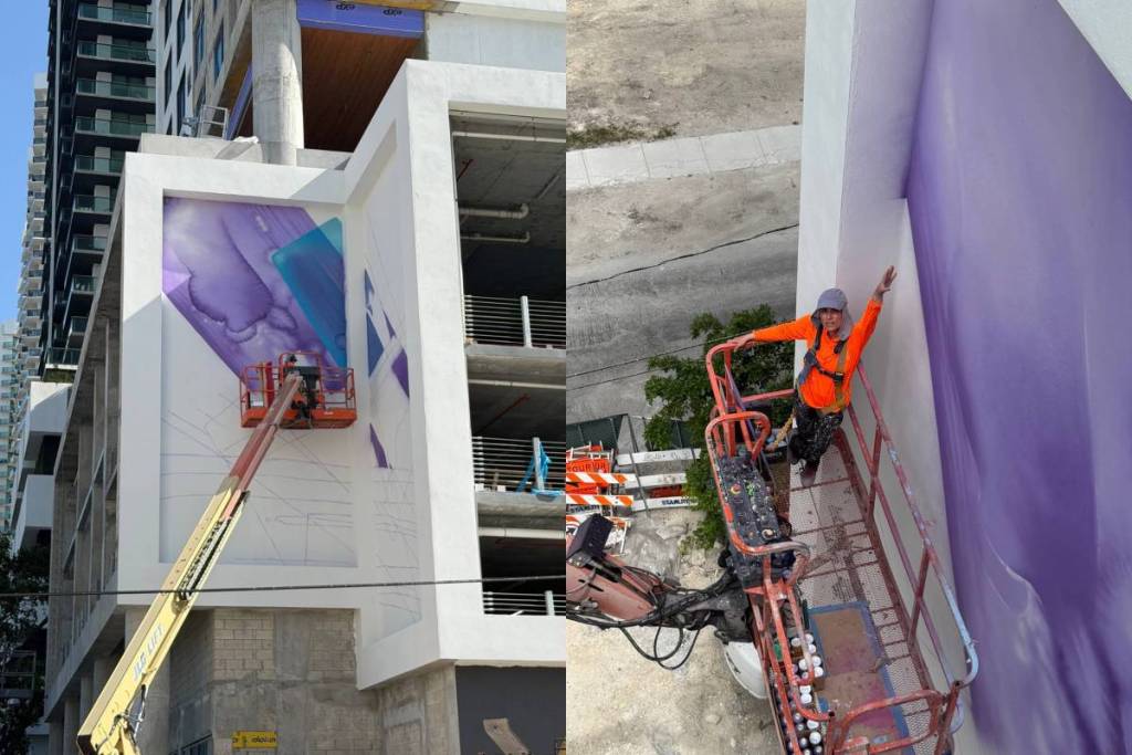 La fresque murale d’Excel Miami en cours de réalisation