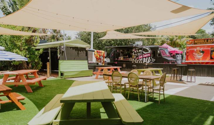 Taking over the former Anderson Bar space, Upper Eastside Hangout opens with $5 beers at all hours and Miami’s smallest retro bar