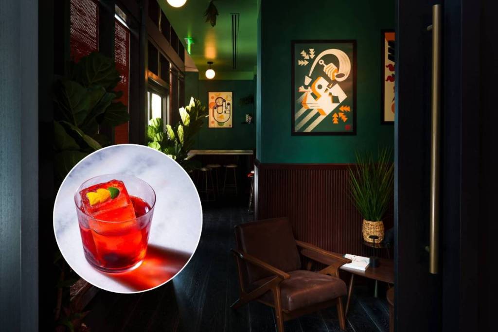 Entrada a ViceVersa y un Negroni