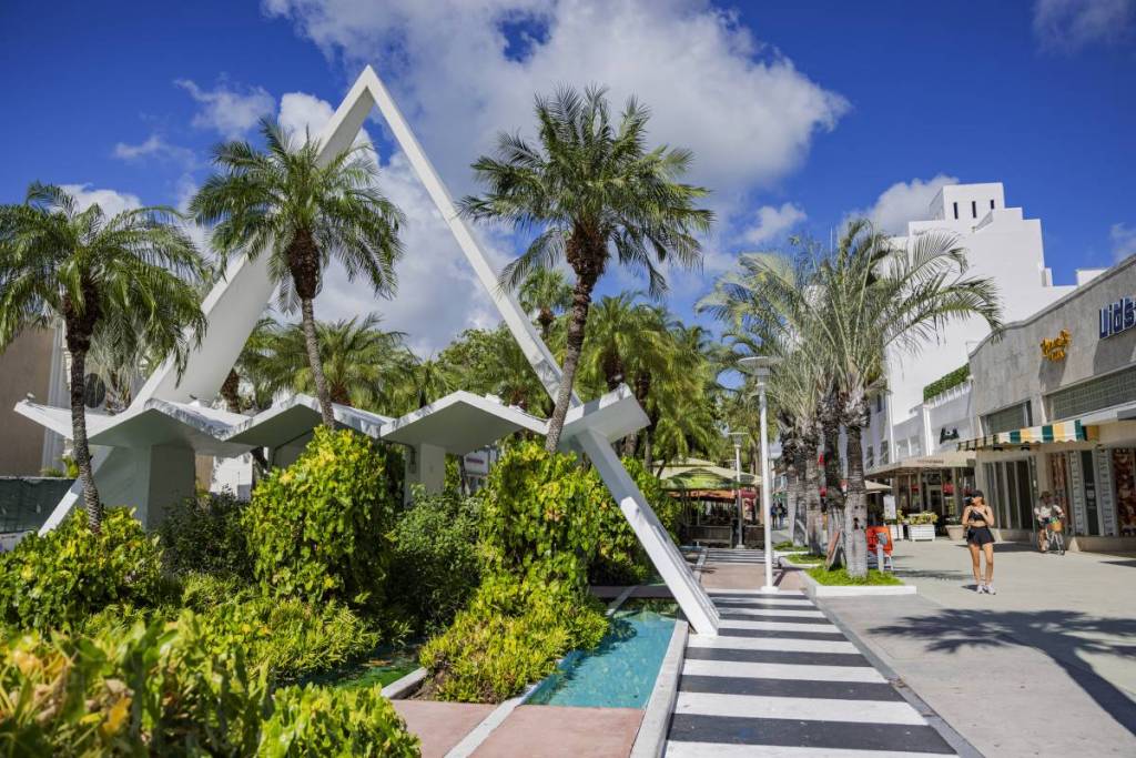 Lincoln Road