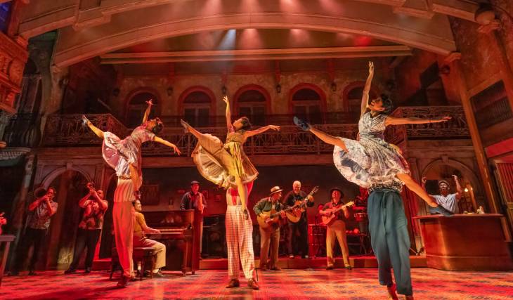L’ambiance de La Havane s’invite dans le 305 : la comédie musicale « Buena Vista Social Club », récompensée par un Tony Award, s’empare de Miami pour une semaine de fête placée sous le signe de la musique live, des dominos et des stands éphémères