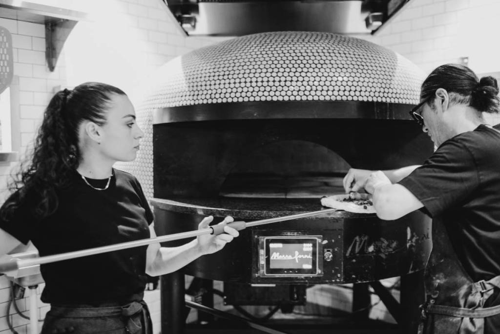 Dalila y Bun Pizza Oven