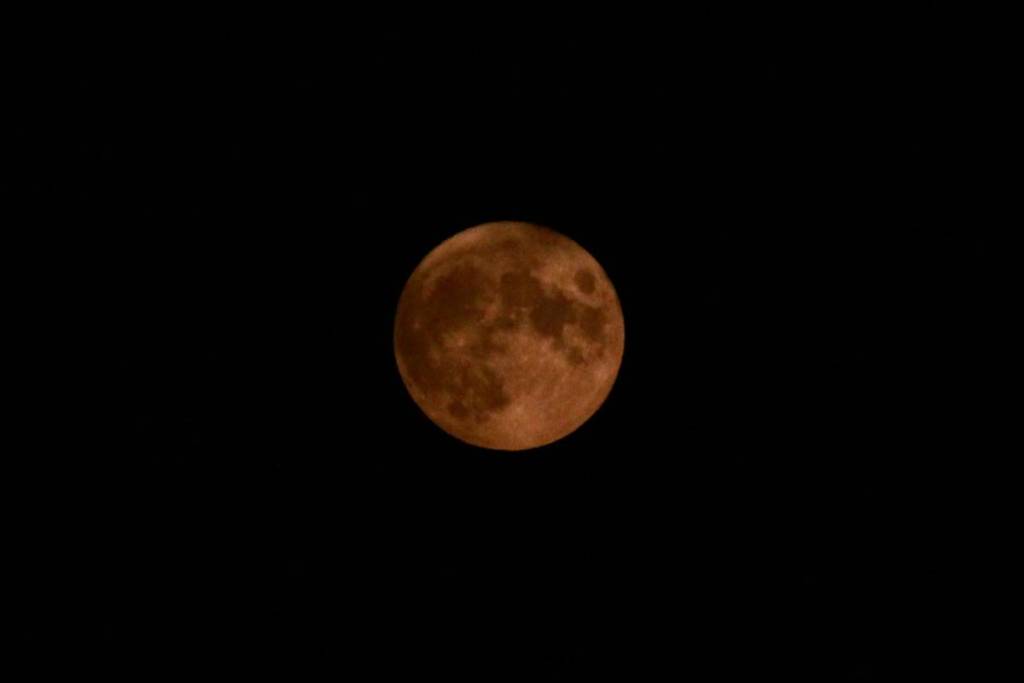 Luna naranja