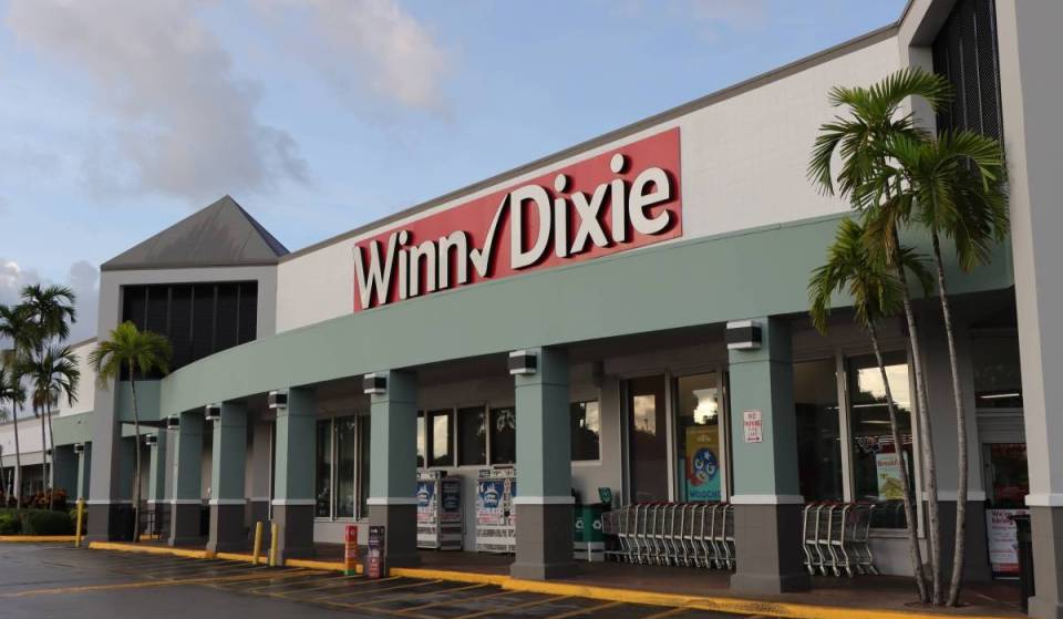 Winn-Dixie cierra en silencio 27 tiendas de alimentación en todo el sur, incluidas 14 en Florida
