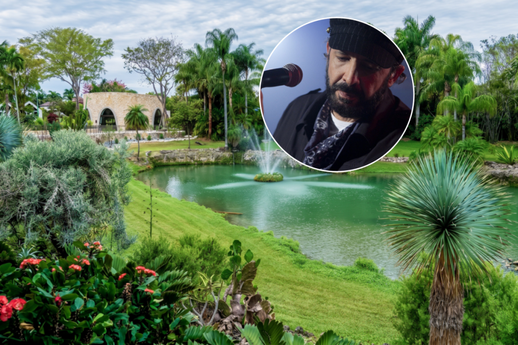 Un lago rodeado de árboles y flores en Pinecrest Gardens, en Miami, con Juan Luis Guerra cantando en el escenario