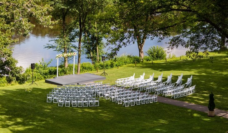 These Beautiful Concerts By Candlelight Are Coming to Minneapolis Outdoor Spaces This Summer