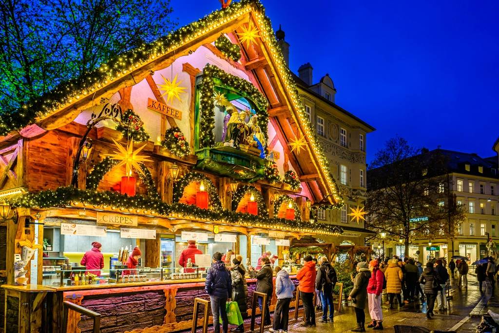 Weihnachtsmarktbude in München