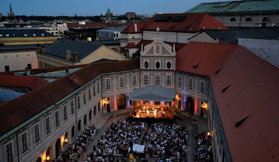 Der Münchner Open Air Sommer kehrt 2026 zurück – mit bunt gemischtem Musikprogramm und Dolce-Vita-Feeling
