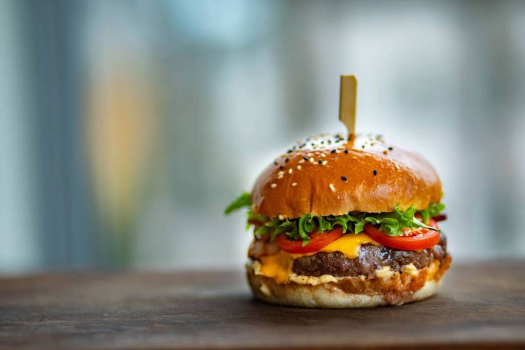hamburger mit spieß