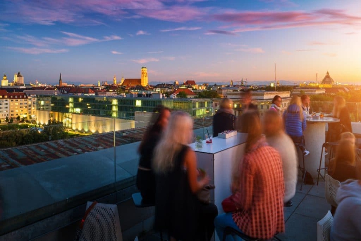 above-the-rooftops-of-munich-these-are-the-8-best-rooftop-bars-in-the