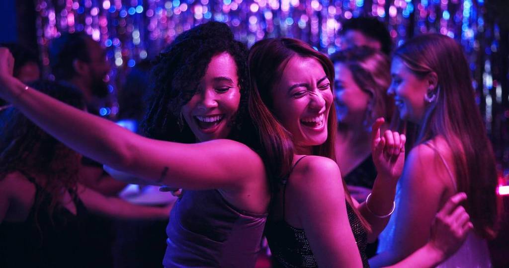 Weekend, Dance into May