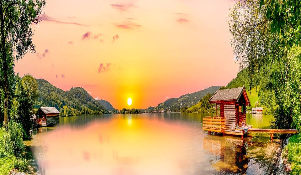 There&#8217;s a centuries-old legend surrounding this picturesque lake &#8211; and it&#8217;s only an hour away from Munich!