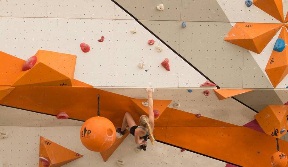 In diesen Boulderhallen in München könnt ihr nach Herzenslust klettern
