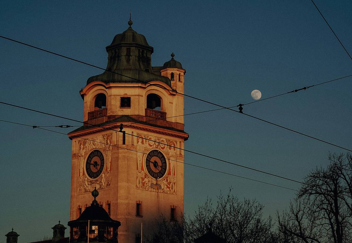 uhrturm des müllerschen volsbad