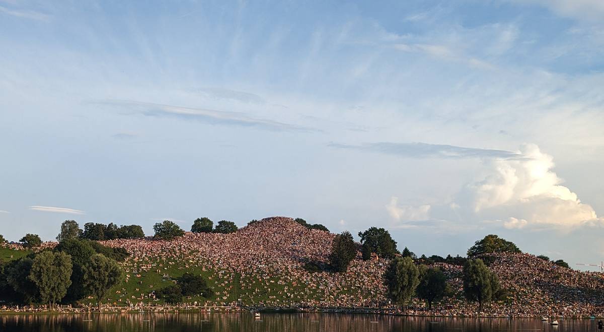 mount swiftie beim taylor swift konzert in münchen