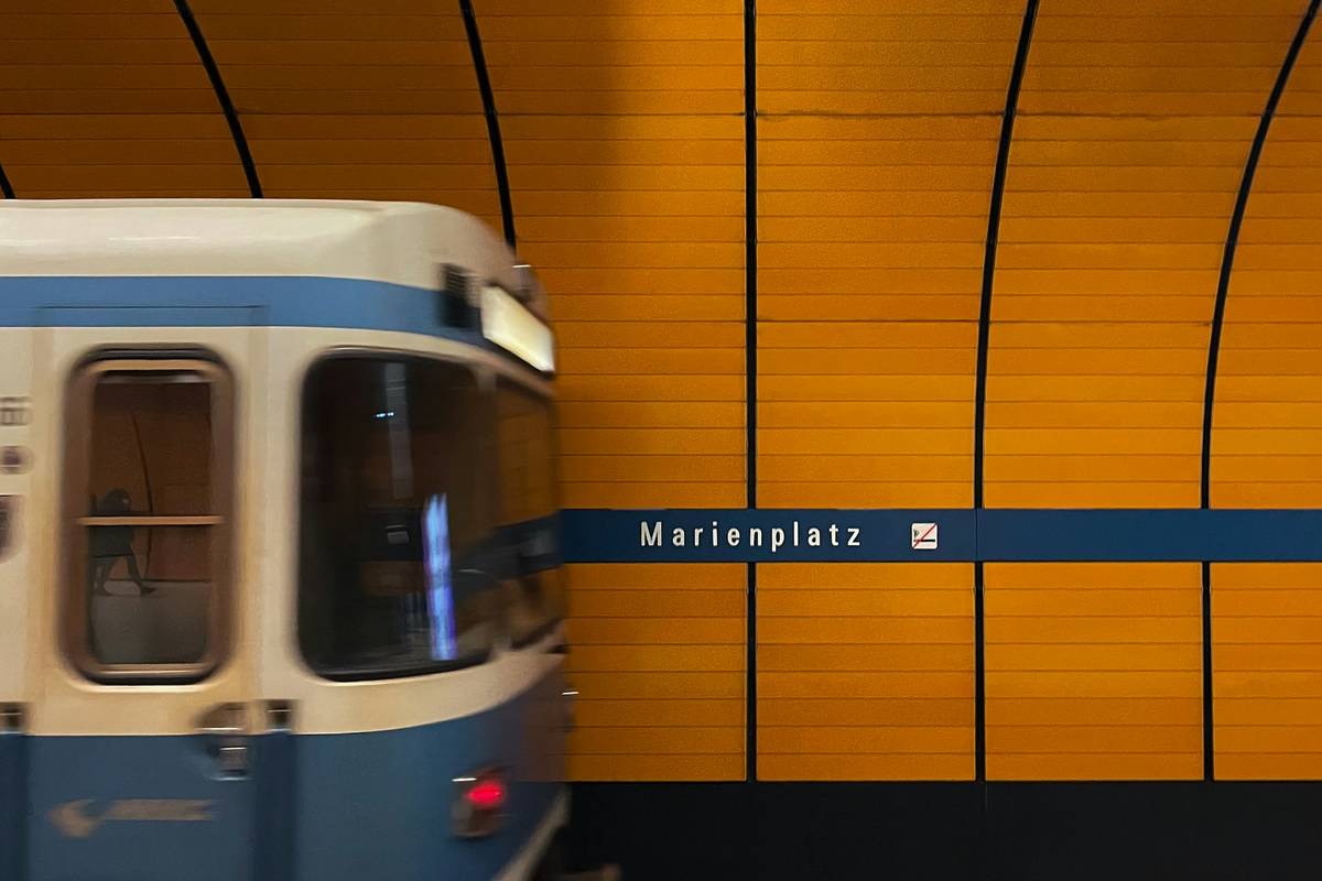 ubahn am marienplatz, öpnv mit dem ticket für die lange nacht der museen