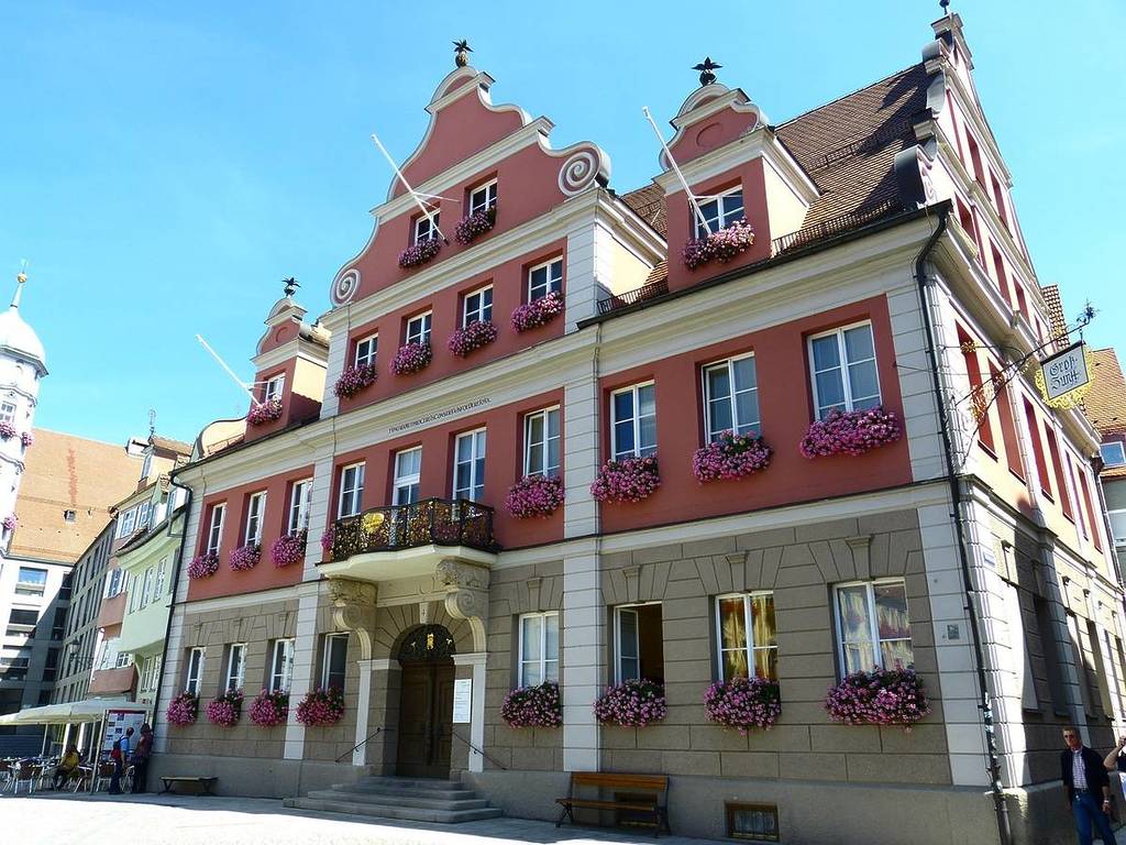 pink guild house in memmingen