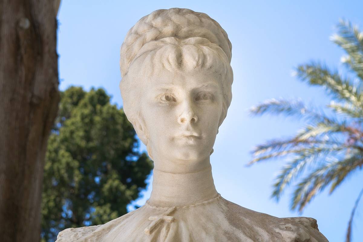 statue von elisabeth von österreich, lebte in Possenhofen