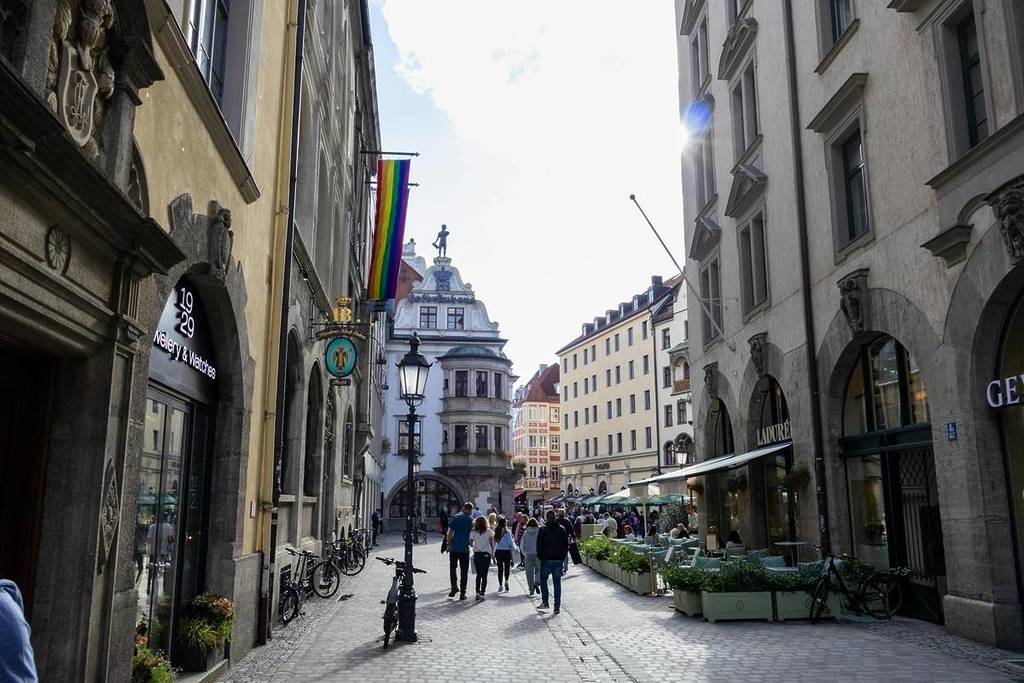 blick auf den erker des hobräuhaus am platzl