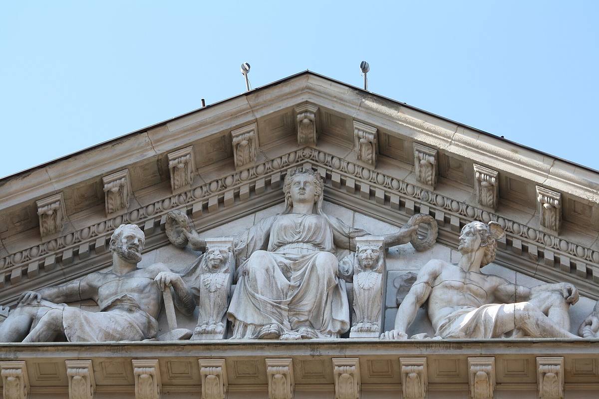 giebel des gebäudes