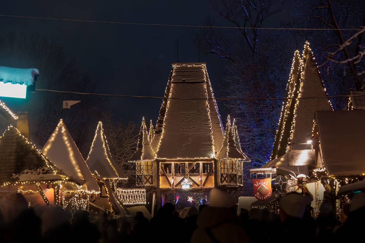 Dieser Weihnachtsmarkt verwandelt das Schloss eines echten Prinzen in eine lebendige Märchenwelt und liegt nur 55 Minuten von München entfernt