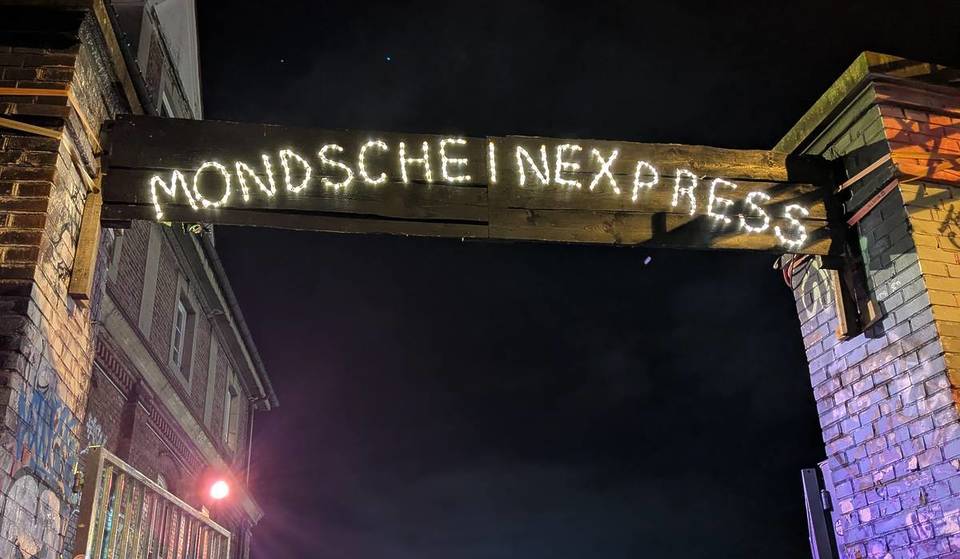 Winter festival in the container collective: hop aboard the Bahnwärter Thiel’s Moonlight Express and experience a cultural gem with a heart