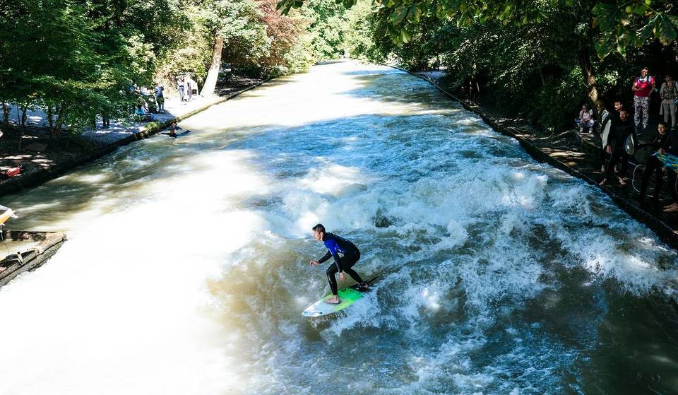 Kommt die Eisbachwelle zurück? Das ist der Plan zur Wiederherstellung des ikonischen Münchner Surfer-Hotspots
