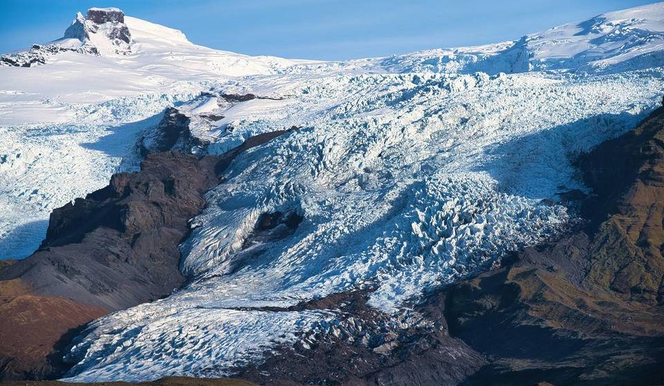 Neither glaciers nor skiing: this exhibition in Munich shows the end of the Alps as we know them – and what we can do about it
