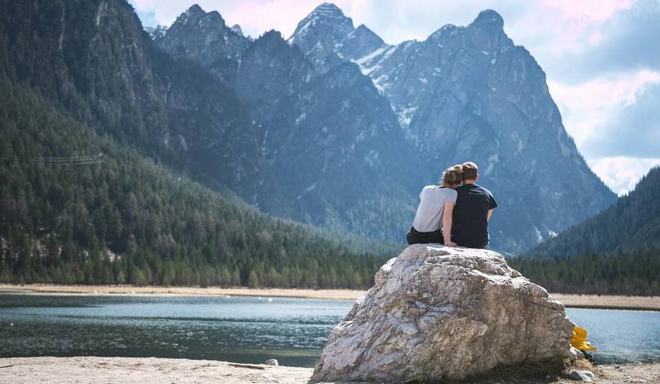 Romantikurlaub nur 6 Minuten von Schloss Neuschwanstein: Dieses 4-Sterne-Hotel in den Alpen verspricht den perfekten Kurztrip zum Valentinstag