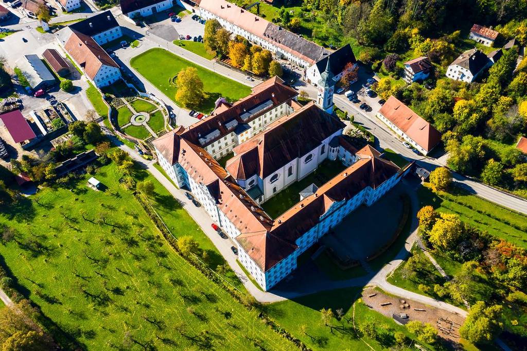 kloster schäftlarn von oben