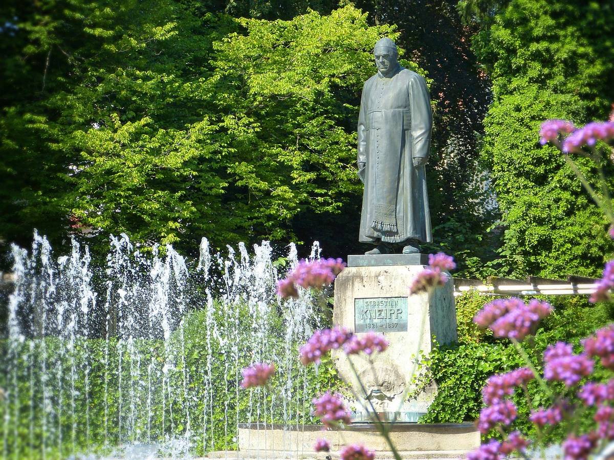 statue von kneipp