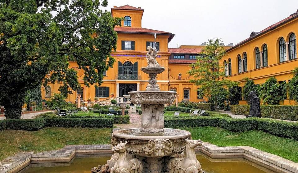 Every first Thursday of the month, you can visit this historic Munich art museum for free; it houses the world’s largest collection of “Der Blaue Reiter” works