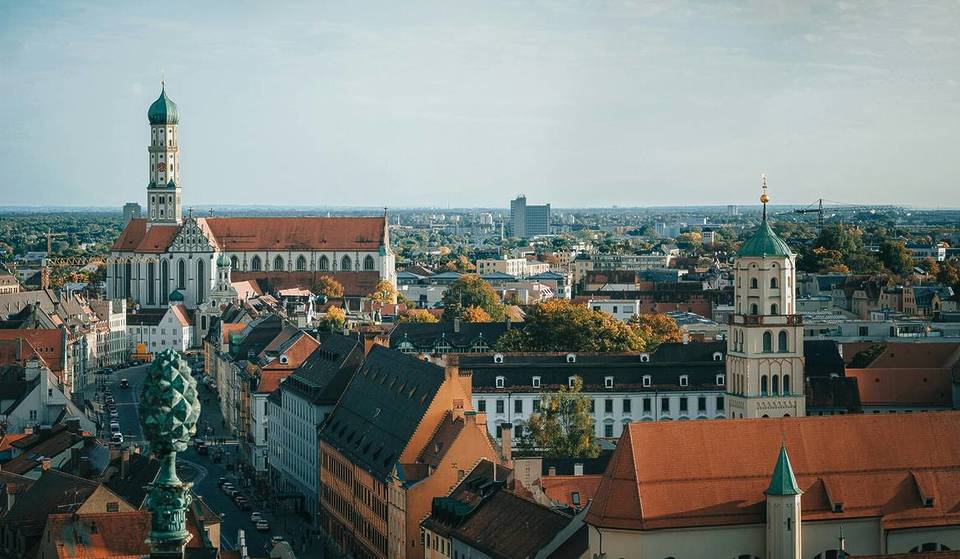 Nur eine Stunde von München entfernt liegt ein 800-jähriges UNESCO-Welterbe in einer mittelalterlichen Stadt, die mehr Brücken als Venedig besitzt
