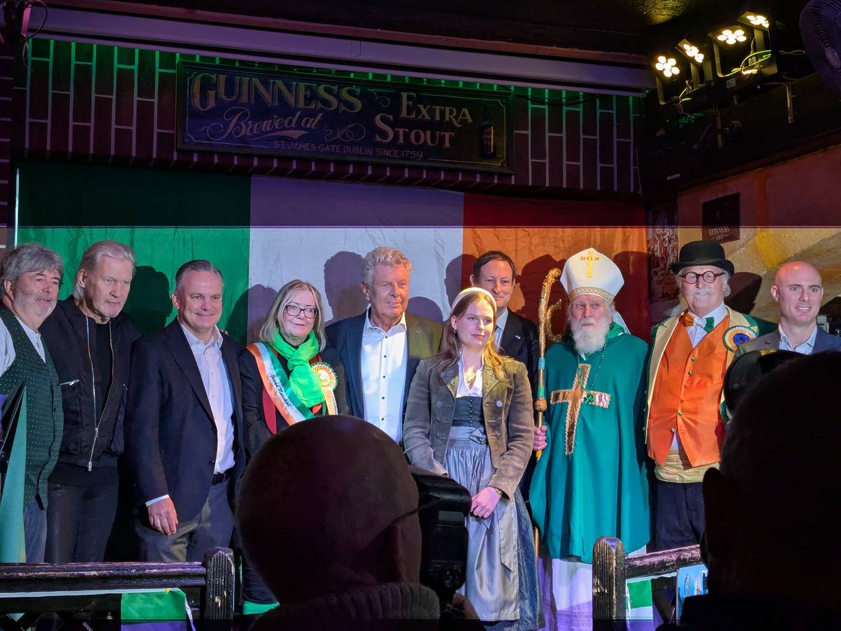 zuständige und teilnehmende des st- patrick's day