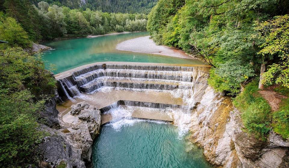 Just 1.5 hours from Munich, an artificial waterfall plunges 12 meters over five steps, its turquoise water reminiscent of the tropics.
