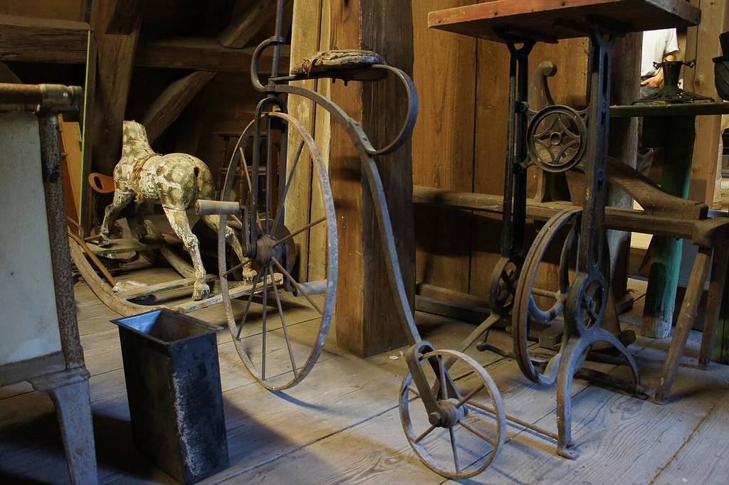 collection at Grünsberg Castle