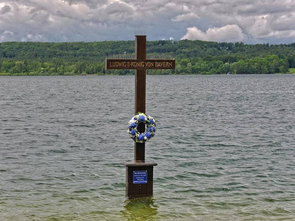 Cross in Lake Starnberg where Ludwig II died