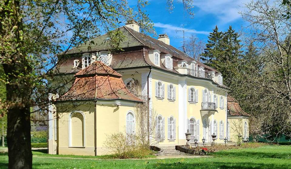 Just outside Munich lies one of Germany’s wealthiest municipalities, home to celebrities such as Kai Pflaume and Bushido