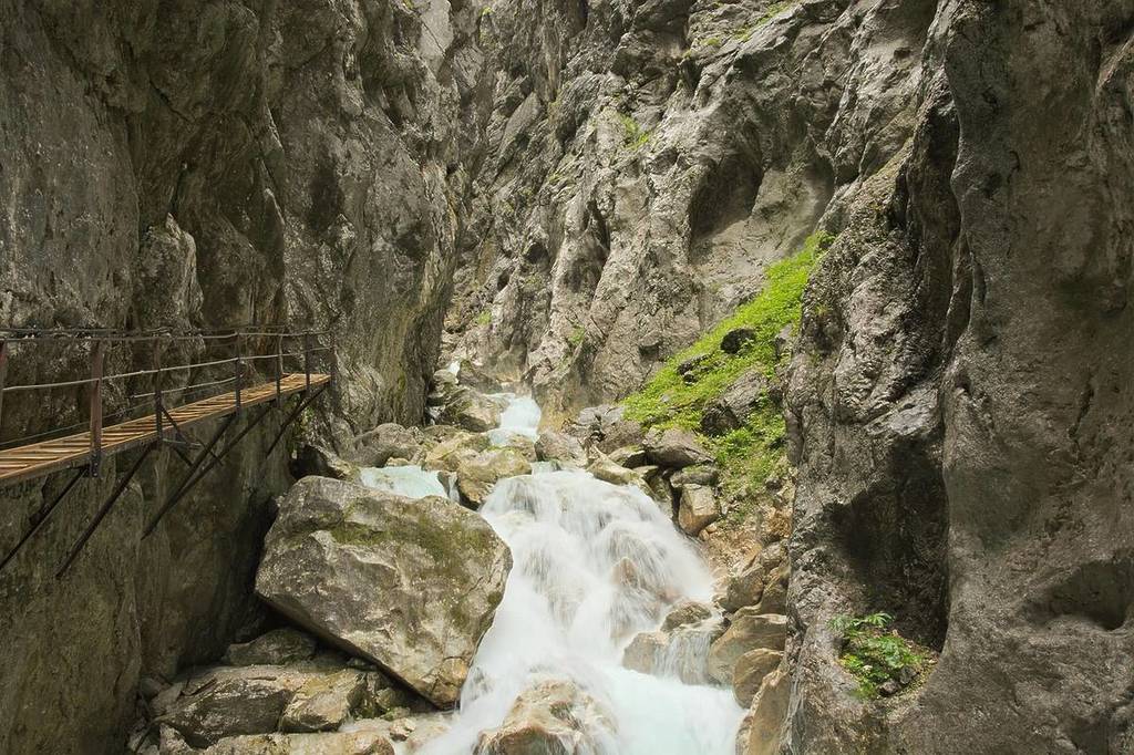höllentalklamm mit bach