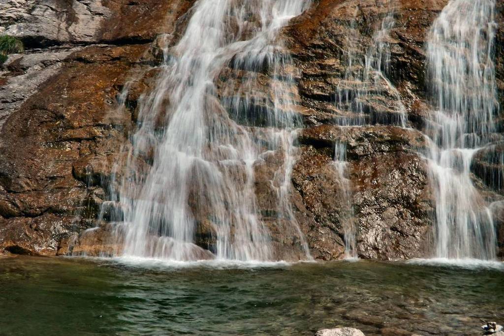 Jachenau Waterfall flows into the basin
