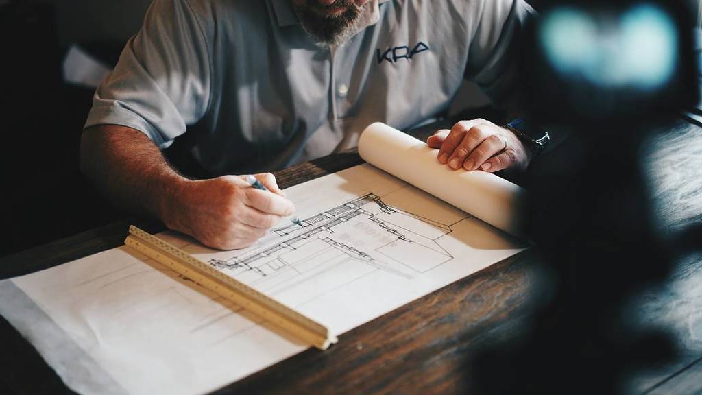 one draws plans