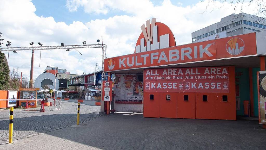eingang in die kultfabrik